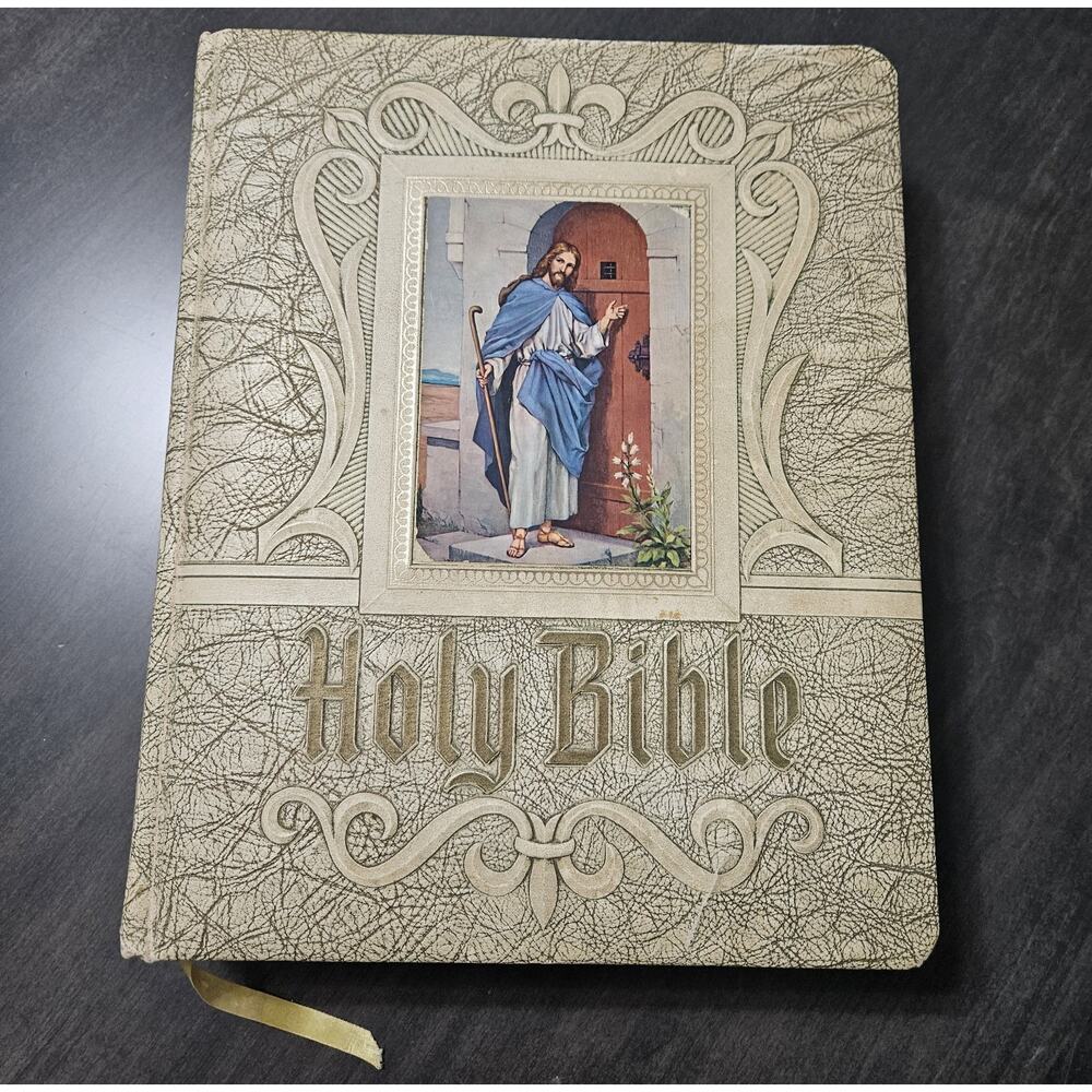 Vintage 1960 Edition Holy Bible The New Standard Alphabetical Indexed Bible